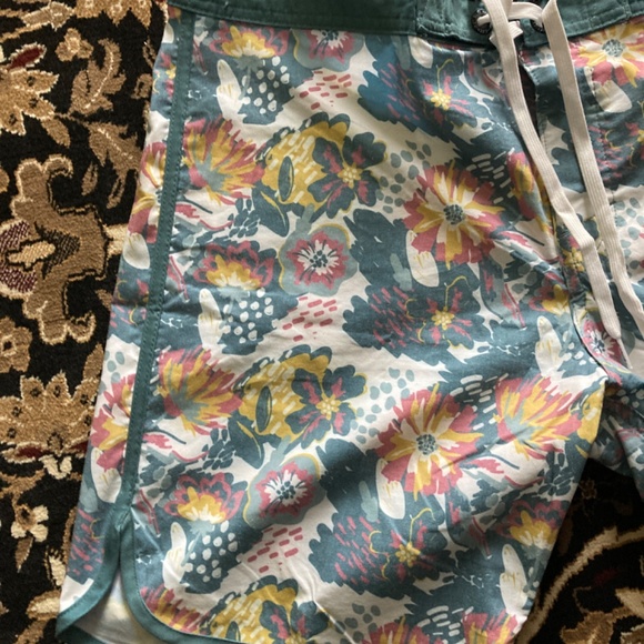 Men's Ezekiel Blue Trader 18 Board Shorts - Picture 4 of 7